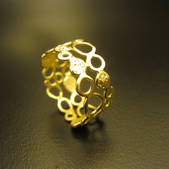 Gold ring. - Picture 5 of 8